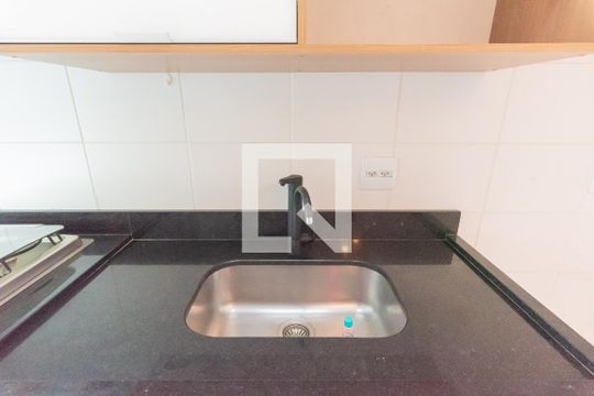 Cozinha de apartamento à venda com 2 quartos, 57m² em Vila Satúrnia, Campinas