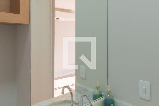Lavabo de apartamento à venda com 2 quartos, 57m² em Vila Satúrnia, Campinas