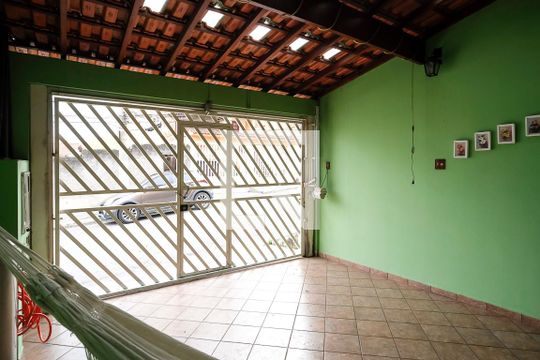 Garagem de casa à venda com 2 quartos, 98m² em Rudge Ramos, São Bernardo do Campo