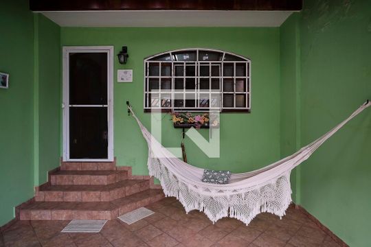 Garagem de casa à venda com 2 quartos, 98m² em Rudge Ramos, São Bernardo do Campo