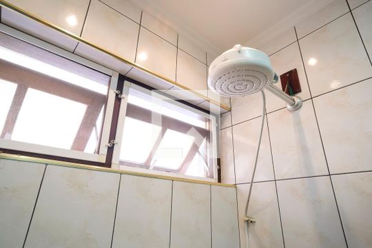 Banheiro  de casa à venda com 2 quartos, 98m² em Rudge Ramos, São Bernardo do Campo