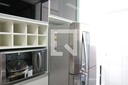 Cozinha e Área de Serviço de apartamento para alugar com 3 quartos, 70m² em Castelo, Belo Horizonte