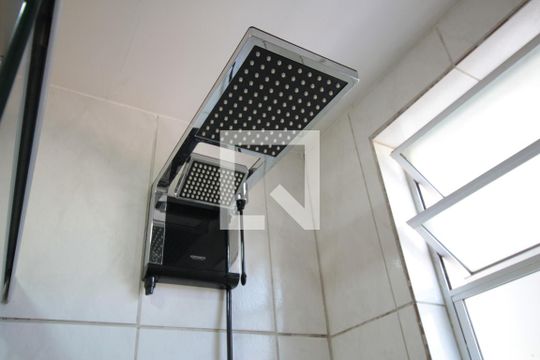 Banheiro da Suite de apartamento para alugar com 3 quartos, 70m² em Castelo, Belo Horizonte