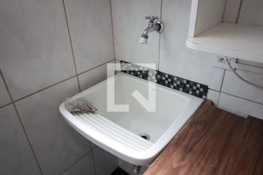 Cozinha e Área de Serviço de apartamento para alugar com 3 quartos, 70m² em Castelo, Belo Horizonte