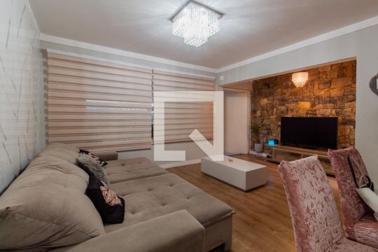 Casa para alugar com 3 quartos, 120m² em Vila Praia, São Paulo