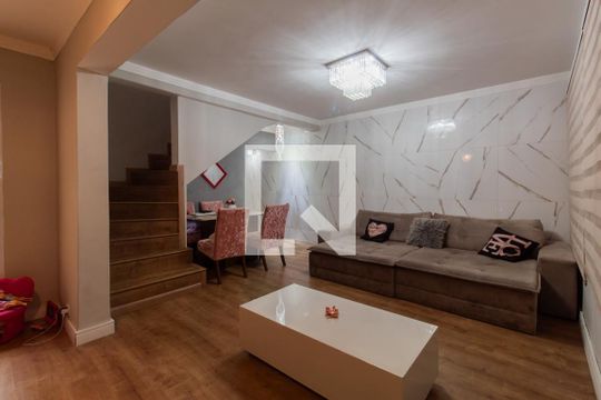 Sala de casa para alugar com 3 quartos, 120m² em Vila Praia, São Paulo