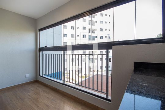 Sacada de apartamento para alugar com 2 quartos, 55m² em São Pedro, Osasco