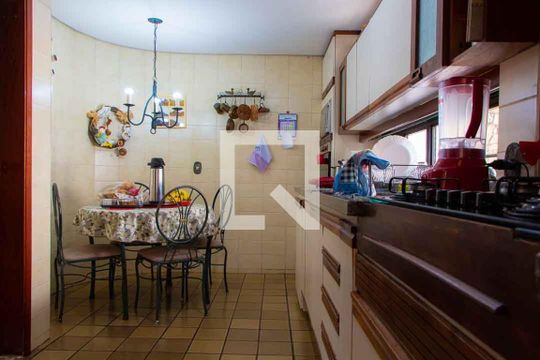Cozinha de casa de condomínio à venda com 4 quartos, 208m² em Parque da Hípica, Campinas