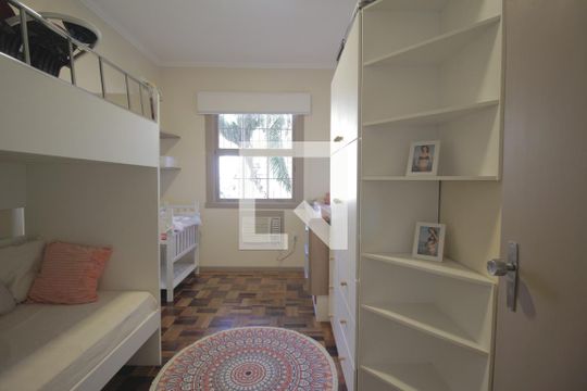 Quarto de apartamento à venda com 3 quartos, 80m² em Petrópolis, Porto Alegre