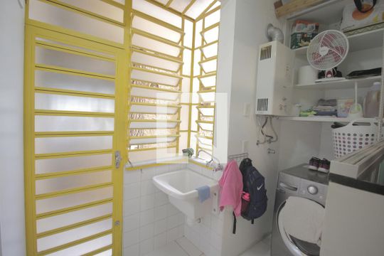 Área de Serviço de apartamento à venda com 3 quartos, 80m² em Petrópolis, Porto Alegre