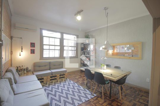 Apartamento à venda com 3 quartos, 80m² em Petrópolis, Porto Alegre