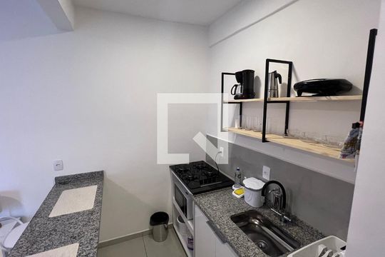 Cozinha de kitnet/studio para alugar com 1 quarto, 25m² em Perdizes, São Paulo