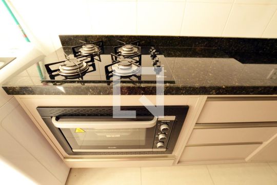 Cozinha de apartamento para alugar com 2 quartos, 58m² em Vila Nova, Porto Alegre