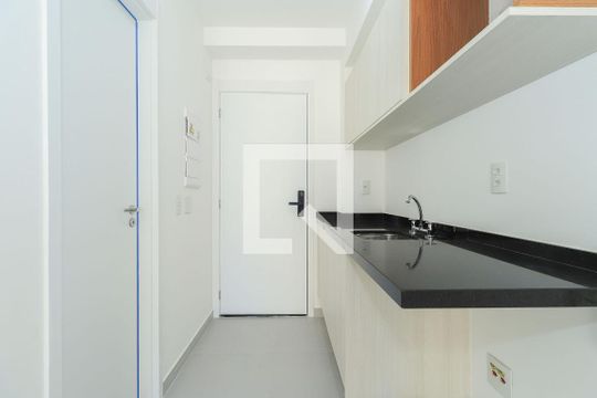 Cozinha de kitnet/studio para alugar com 0 quarto, 26m² em Vila Mariana, São Paulo