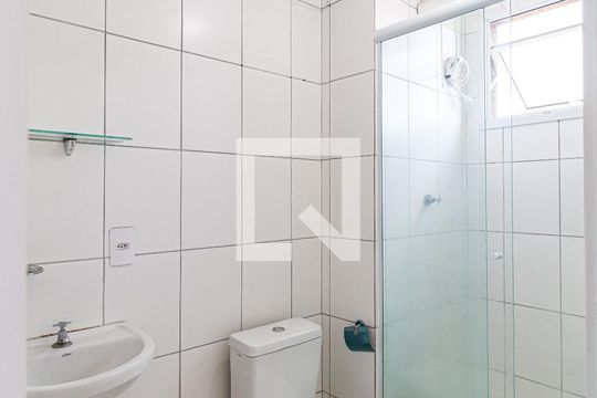 Banheiro de kitnet/studio à venda com 1 quarto, 26m² em Vila Butantã, São Paulo