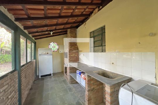 Churrasqueira de casa à venda com 2 quartos, 130m² em São Sebastiao das Águas Claras, Nova Lima