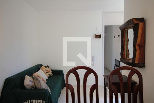 Sala de apartamento à venda com 2 quartos, 42m² em Trevo, Belo Horizonte