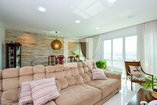 Apartamento à venda com 3 quartos, 140m² em Vila Milton, Guarulhos