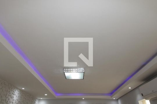 Sala de casa à venda com 2 quartos, 105m² em Parque Boturussu, São Paulo