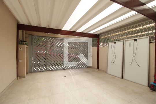 Garagem de casa à venda com 2 quartos, 105m² em Parque Boturussu, São Paulo
