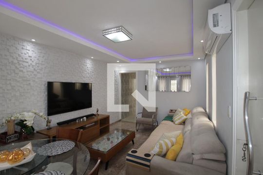 Casa à venda com 2 quartos, 105m² em Parque Boturussu, São Paulo