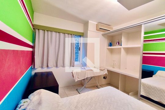 Suíte 2 de apartamento para alugar com 2 quartos, 79m² em Jardim Botânico, Rio de Janeiro
