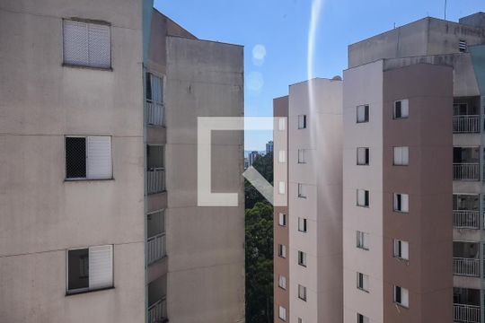 Vista do quarto 1 de apartamento para alugar com 2 quartos, 52m² em Parque Taboão, Taboão da Serra