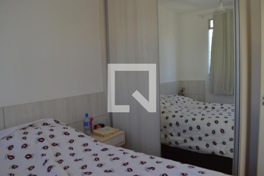 Quarto 2 de apartamento para alugar com 2 quartos, 45m² em Morro do Confisco, Contagem