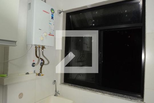 Área de serviço de apartamento para alugar com 2 quartos, 43m² em Madureira, Rio de Janeiro