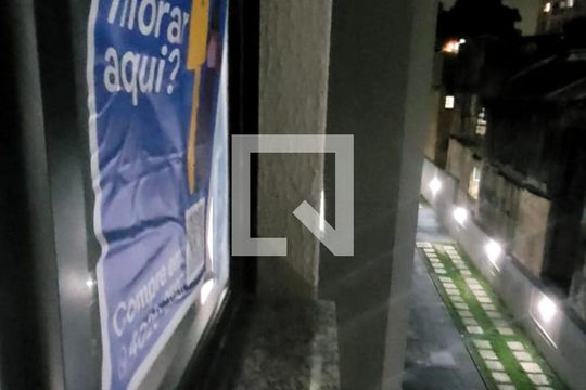 Placa instalada de apartamento para alugar com 2 quartos, 43m² em Madureira, Rio de Janeiro