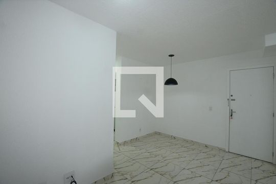 Sala de apartamento para alugar com 2 quartos, 43m² em Madureira, Rio de Janeiro