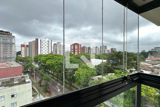 Varanda  de apartamento à venda com 1 quarto, 41m² em Bacacheri, Curitiba