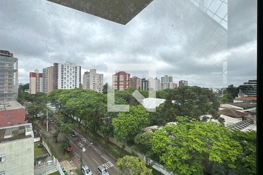 Vista  de apartamento à venda com 1 quarto, 41m² em Bacacheri, Curitiba