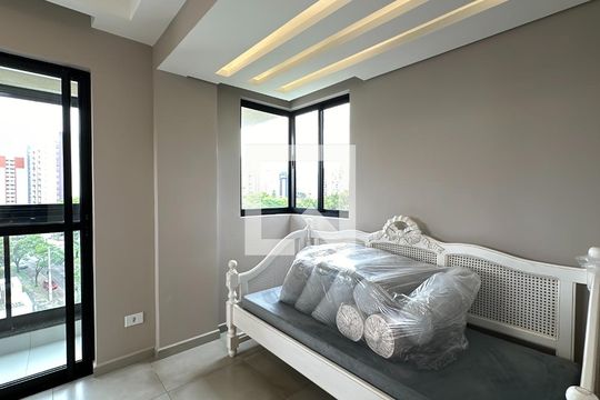 Apartamento à venda com 1 quarto, 41m² em Bacacheri, Curitiba
