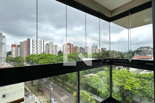 Varanda  de apartamento à venda com 1 quarto, 41m² em Bacacheri, Curitiba
