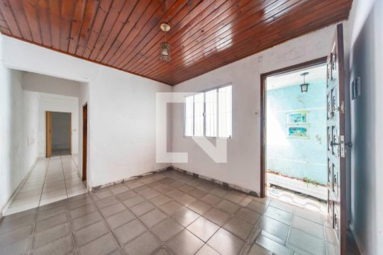 Casa para alugar com 2 quartos, 125m² em Jardim do Estádio, Santo André