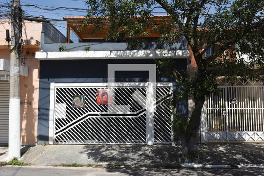 Fachada de casa para alugar com 3 quartos, 120m² em Socorro, São Paulo