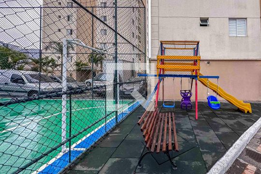 Área comum  de apartamento para alugar com 2 quartos, 47m² em Vila Palmares, Santo André