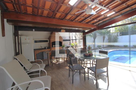 Área Externa de casa de condomínio à venda com 3 quartos, 351m² em Jardim Campo Grande, São Paulo