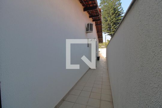 Área Externa de casa de condomínio à venda com 3 quartos, 351m² em Jardim Campo Grande, São Paulo