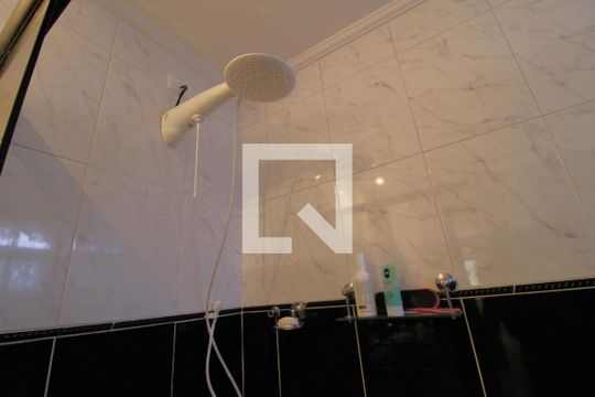 Banheiro do Quarto 1 de casa de condomínio à venda com 3 quartos, 351m² em Jardim Campo Grande, São Paulo