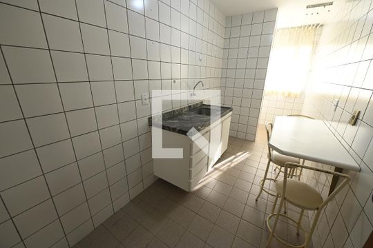 Cozinha de apartamento para alugar com 2 quartos, 66m² em Setor Bela Vista, Goiânia