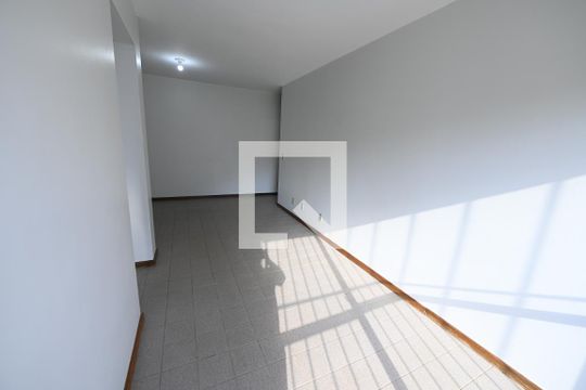 Sala de apartamento para alugar com 2 quartos, 66m² em Setor Bela Vista, Goiânia