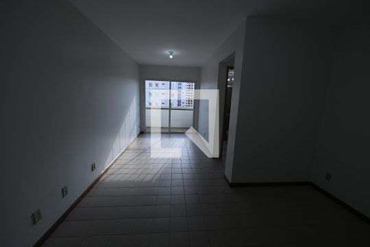 Sala de apartamento para alugar com 2 quartos, 66m² em Setor Bela Vista, Goiânia