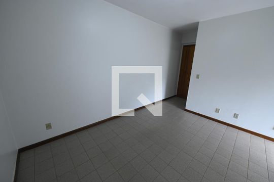 Sala de apartamento para alugar com 2 quartos, 66m² em Setor Bela Vista, Goiânia