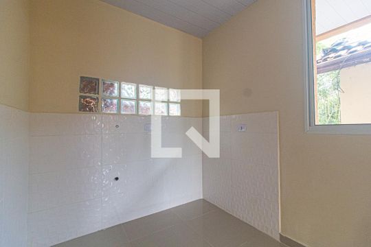 Cozinha de apartamento para alugar com 2 quartos, 60m² em Pilarzinho , Curitiba