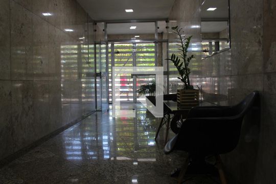 Hall de entrada de apartamento à venda com 2 quartos, 59m² em Botafogo, Rio de Janeiro