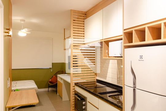 Cozinha de kitnet/studio à venda com 1 quarto, 24m² em Vila Clementino, São Paulo