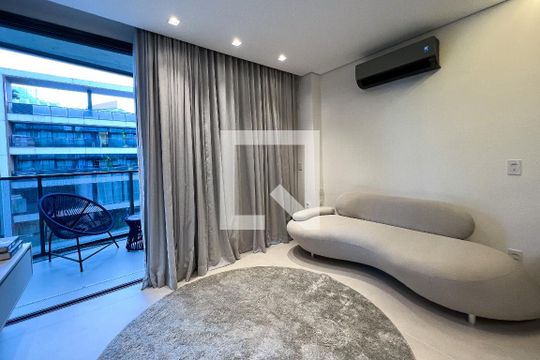 Sala de apartamento para alugar com 1 quarto, 44m² em Vila Olímpia, São Paulo
