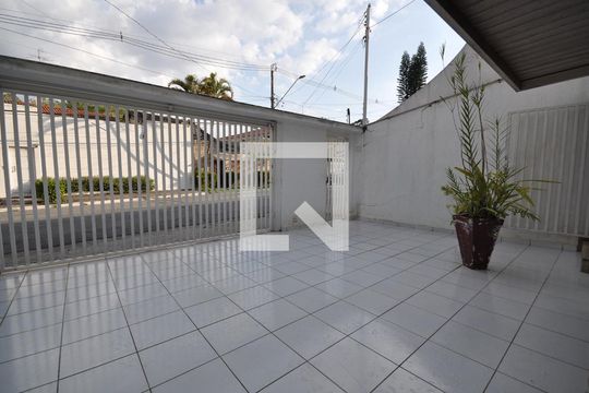 Garagem descoberta de casa à venda com 4 quartos, 420m² em Jardim Leonor Mendes de Barros, São Paulo